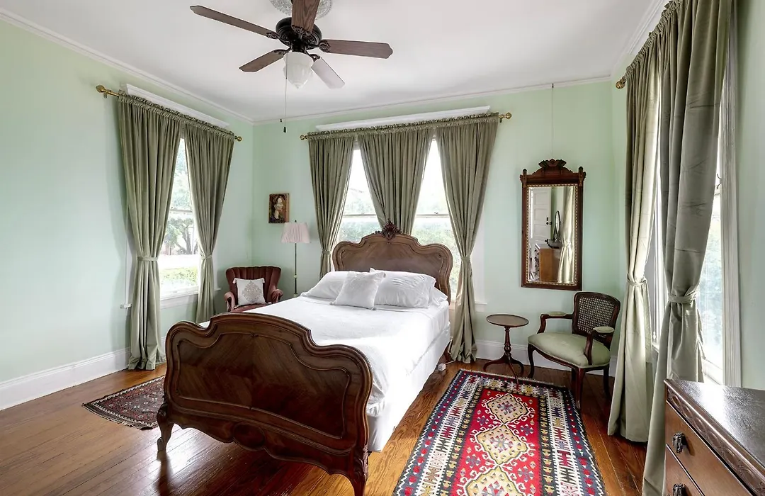 Heights Ironworks Bed & Breakfast-1